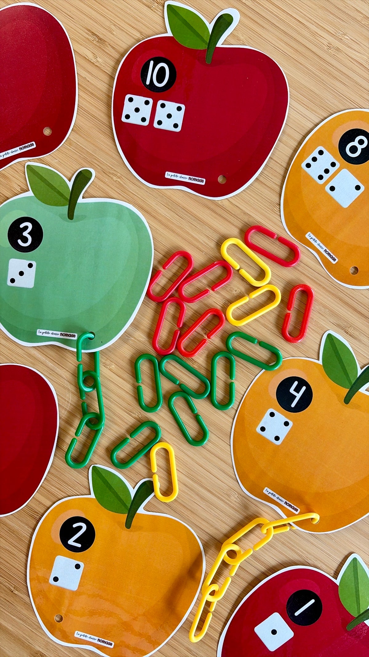 Enfile les chaines - Les pommes