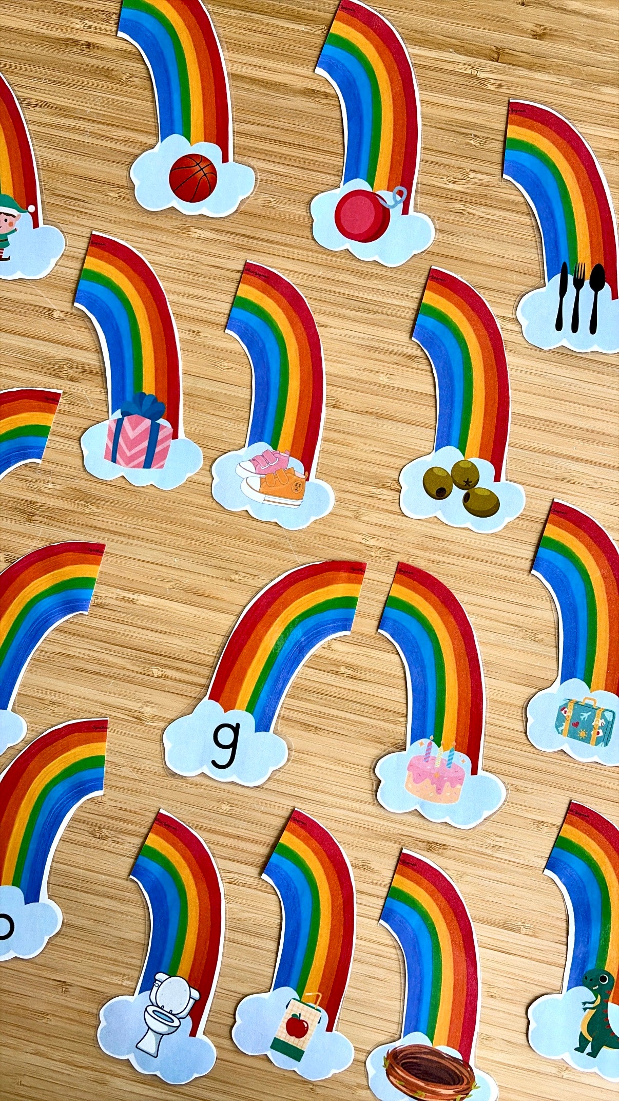Arc-en-ciel et son initial