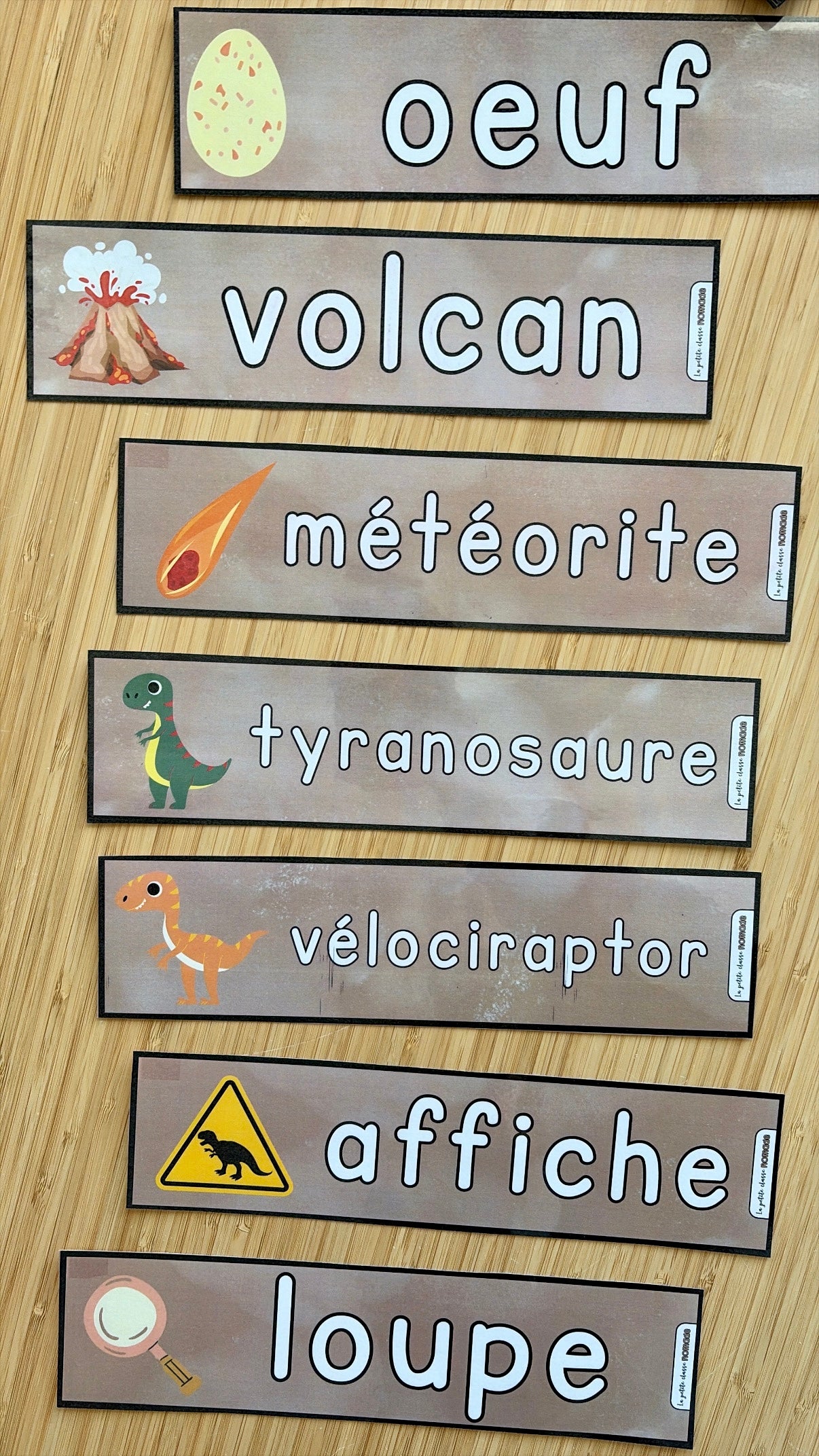 Atelier - Mots imagés à tracer - Les dinosaures