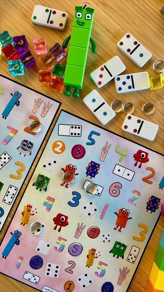 Roule le dé et place un jeton - Numberblocks