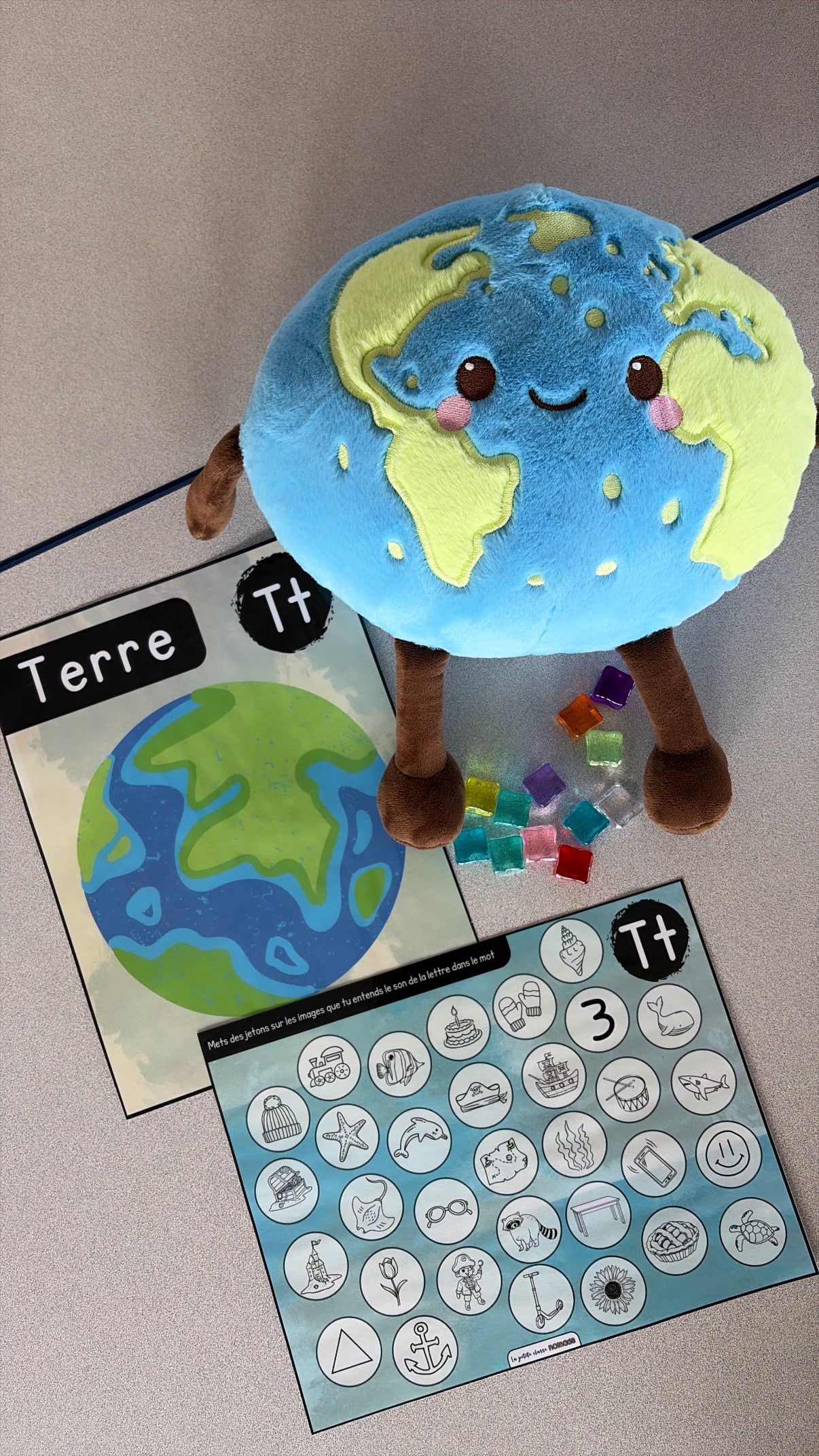 Ensemble - Ateliers de lettres thématique Espace - Aa, Ff, Tt, Ss, Gg